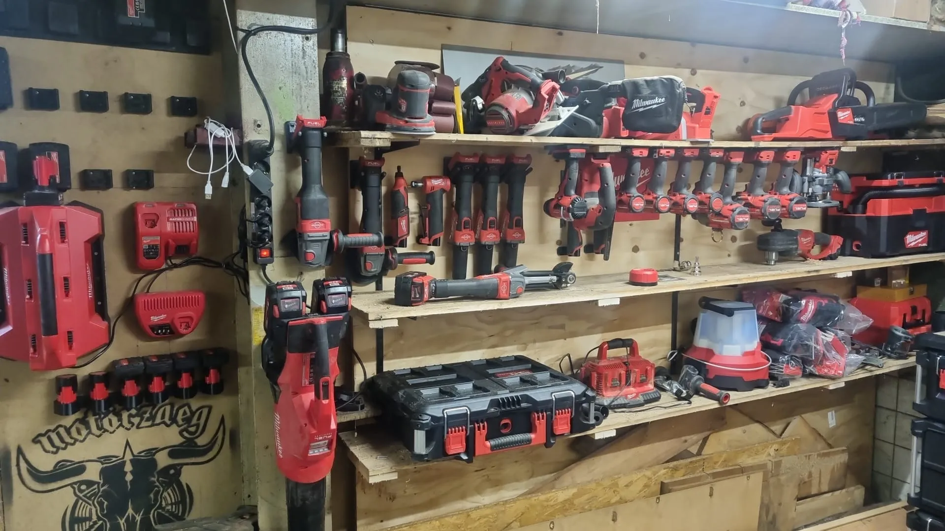 Tommy's organized workshop